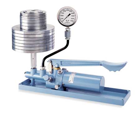 Pressure Gauge Calibrator