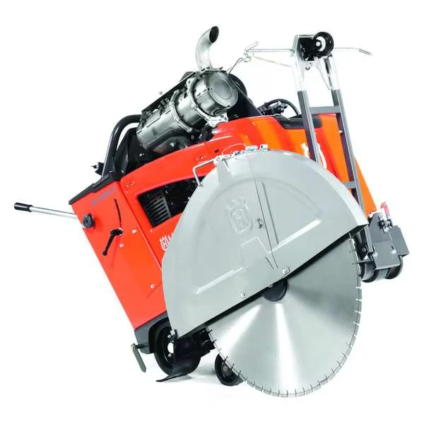 HUSQVARNA mögöttes betonfűrészek