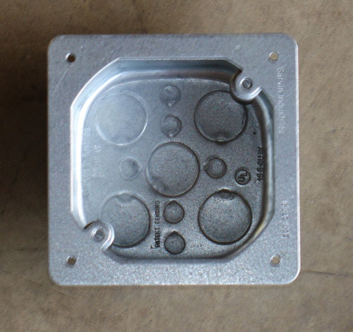 Adapter Plate, 4 Inch Octagon to 4 Inch Square