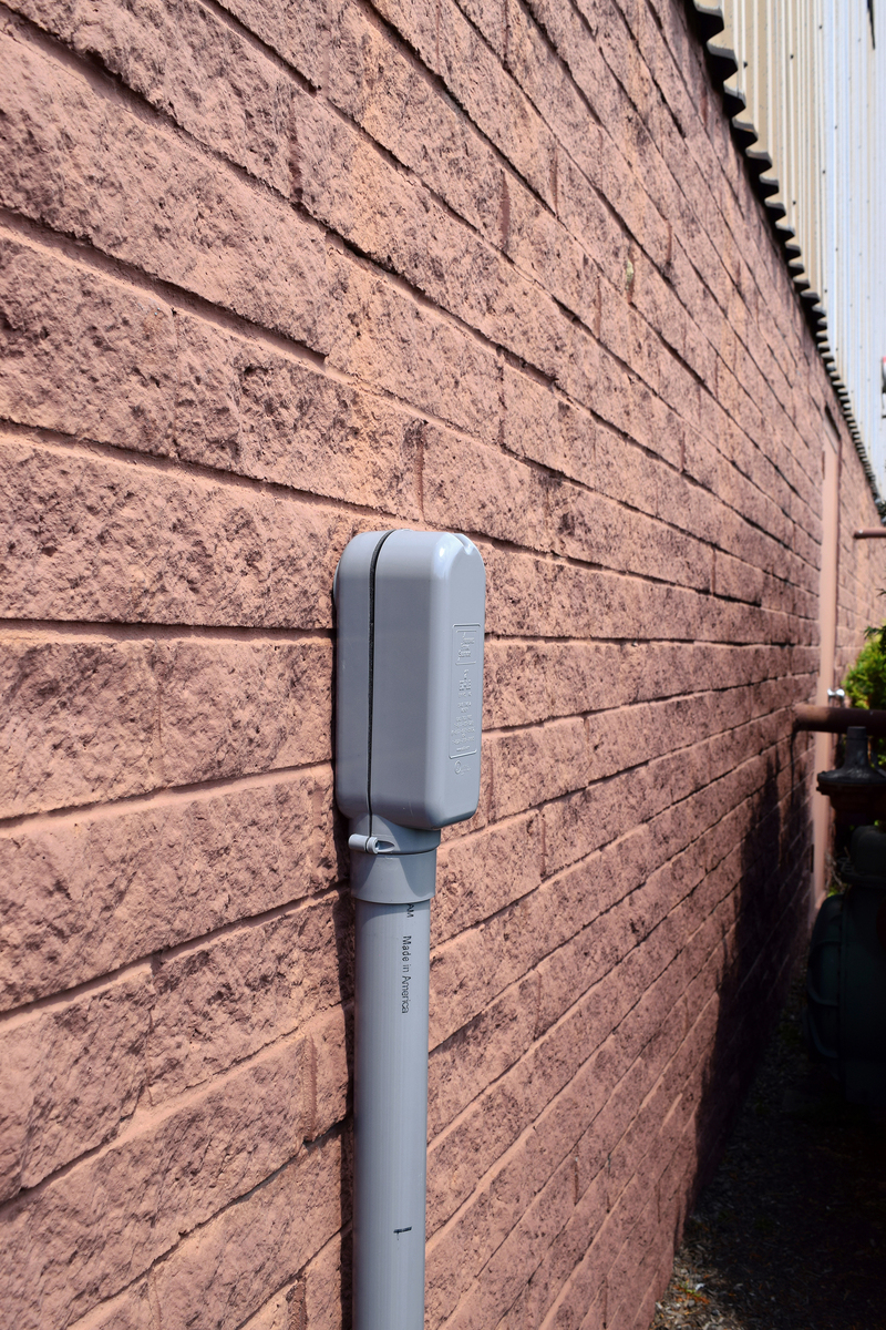 EZLB Service Entrance Fitting