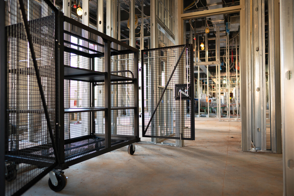 Storage Cabinet, Knock Down Store Mac, 60 Inch Size