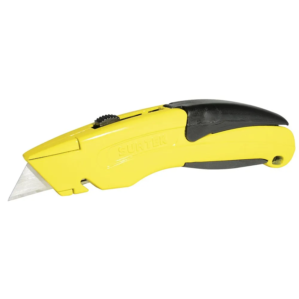 Curved utility knife with grip